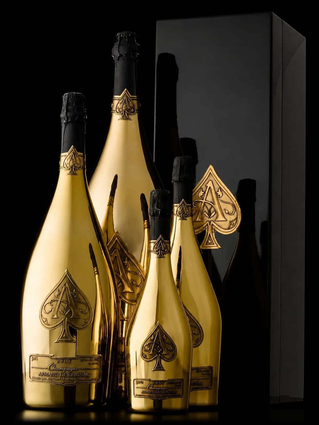 阿曼达比纳克密达香槟酒（Armand de Brignac Midas）